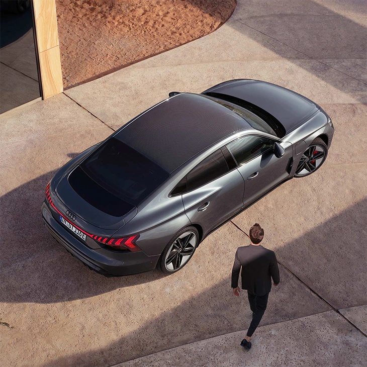 Audi RS e-tron GT roof